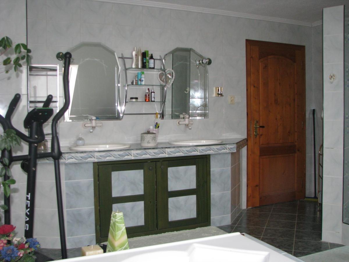 Апартаменты Penzion Piano Липтовски-Микулаш Экстерьер фото
